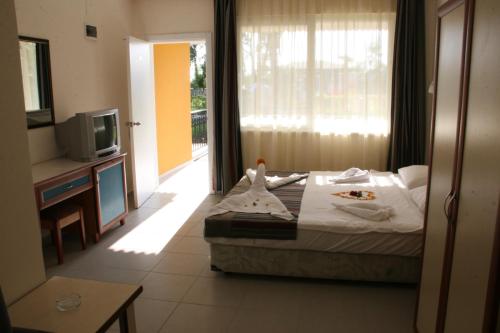 This photo about Senza Inova Beach Hotel shared on HyHotel.com