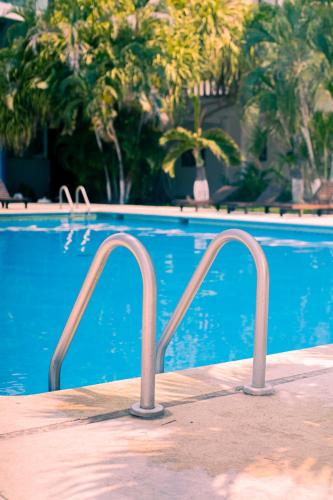 Piscina, Hotel Caracol Plaza in Puerto Escondido Piscina, Hotel Caracol Plaza in Puerto Escondido