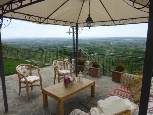 Балкон, Agriturismo Campofiorito in Монсуммано Терме Балкон, Agriturismo Campofiorito in Монсуммано Терме