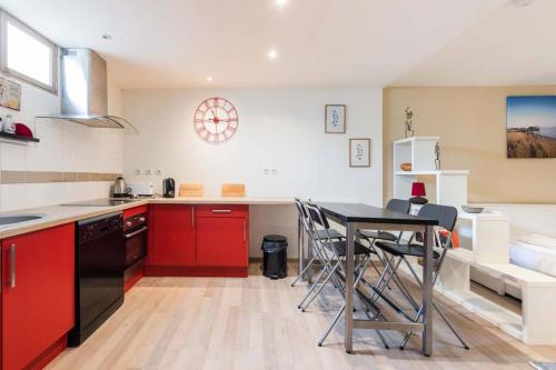 studio next to bordeaux city center with a terrace in Begles studio next to bordeaux city center with a terrace in Begles