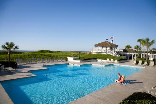 Swimming pool, Ocean Creek Resort in North Myrtle Beach Swimming pool, Ocean Creek Resort in North Myrtle Beach
