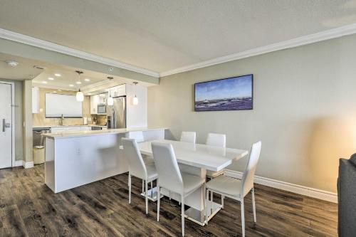 Waterfront Resort Condo with Private Beach and Pool in Hudson Waterfront Resort Condo with Private Beach and Pool in Hudson