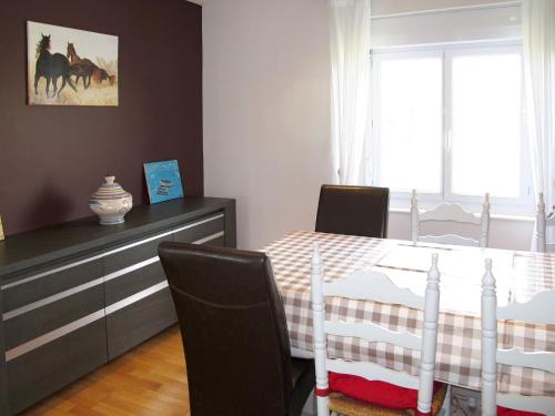 Holiday Home Ty Therese - PLR205 by Interhome in Plouescat Holiday Home Ty Therese - PLR205 by Interhome in Plouescat