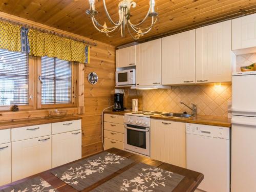 kök, Holiday Home Puolen hehtaarin metsa by Interhome in Rantasalmi kök, Holiday Home Puolen hehtaarin metsa by Interhome in Rantasalmi