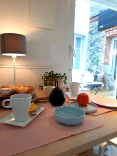 Eten en drinken, Charmant logement T2 à 2 pas de la mer (Charmant logement T2 a 2 pas de la mer) in Granville Eten en drinken, Charmant logement T2 à 2 pas de la mer (Charmant logement T2 a 2 pas de la mer) in Granville