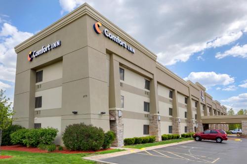 Exterior view, Comfort Inn Hoffman Estates - Schaumburg in Hoffman Estates Exterior view, Comfort Inn Hoffman Estates - Schaumburg in Hoffman Estates
