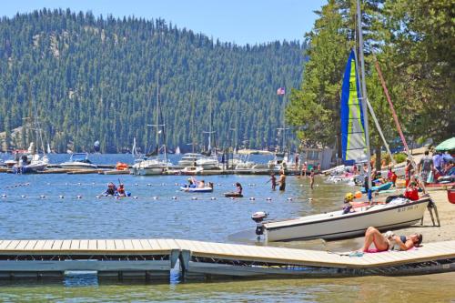 Huntington Lake Condo 17 in Lakeshore (CA) Huntington Lake Condo 17 in Lakeshore (CA)