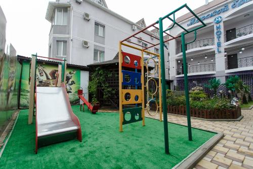 Playground, Отель Морскои бриз in Anapa Playground, Отель Морскои бриз in Anapa