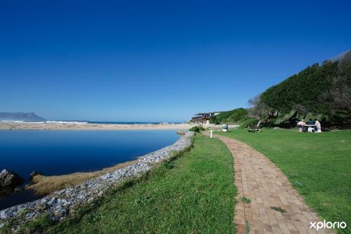 Beach, Mond Kleine Guest House in Kleinmond Beach, Mond Kleine Guest House in Kleinmond