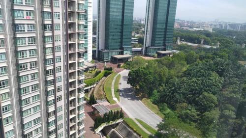 Cozy Studio unit,Cyberjaya,Wifi, Netflix,Free parking near Palace of Justice Cozy Studio unit,Cyberjaya,Wifi, Netflix,Free parking near Palace of Justice