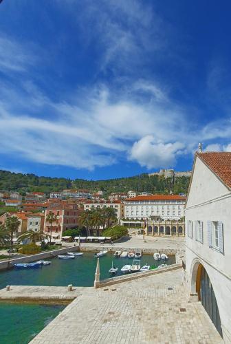 Pemandangan, Apartment Lilly with Amazing City View in Hvar Pemandangan, Apartment Lilly with Amazing City View in Hvar