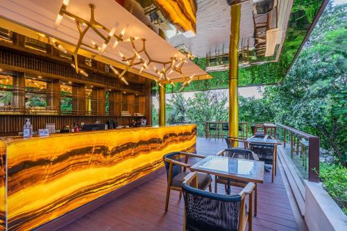 餐厅, 潘达瓦全套房酒店 (Pandawa All Suite Hotel) in 巴厘岛 餐厅, 潘达瓦全套房酒店 (Pandawa All Suite Hotel) in 巴厘岛