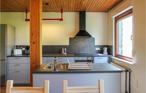 Cocina, Cozy Apartment In Wurster Nordseeküste (Cozy Apartment In Wurster Nordseekuste) in Helgoland Cocina, Cozy Apartment In Wurster Nordseeküste (Cozy Apartment In Wurster Nordseekuste) in Helgoland