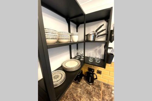 Kitchen, Spacious 2 Bed APT sleeps 4 near Bournemouth Beach in Redhill Kitchen, Spacious 2 Bed APT sleeps 4 near Bournemouth Beach in Redhill