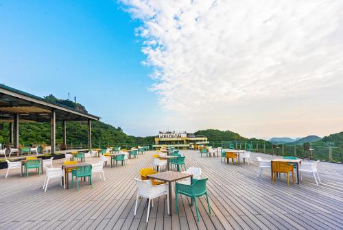 Flamingos Cat Ba Resort luxury in Cat Ba Island Flamingos Cat Ba Resort luxury in Cat Ba Island