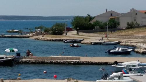 บริการและสิ่งอำนวยความสะดวก, Apartment in Kustici with sea view, terrace, air conditioning, WiFi (3597-2) in คุสติซิ บริการและสิ่งอำนวยความสะดวก, Apartment in Kustici with sea view, terrace, air conditioning, WiFi (3597-2) in คุสติซิ