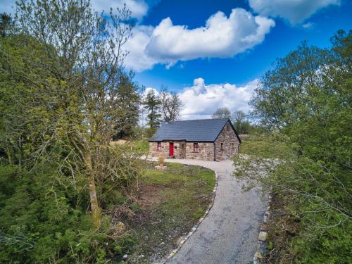Exterior view, Glenkeel Cottage in Manorhamilton Exterior view, Glenkeel Cottage in Manorhamilton