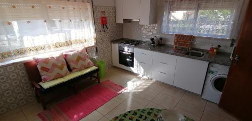 ห้องครัว, Moradia santa comba in วีมิเยโร (วิเซว) ห้องครัว, Moradia santa comba in วีมิเยโร (วิเซว)