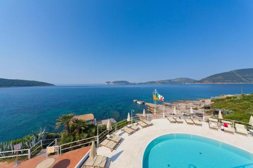 Swimming pool, El Faro Hotel & Spa in Alghero Swimming pool, El Faro Hotel & Spa in Alghero