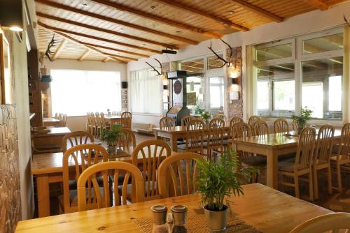ห้องอาหาร, Penzion restaurace U Svabku in ดโลฮีอูเยจ ห้องอาหาร, Penzion restaurace U Svabku in ดโลฮีอูเยจ