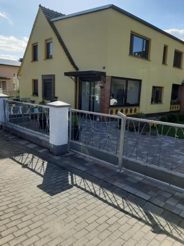 Вхід, Ferienwohnung Katzschner in Schwarzheide Вхід, Ferienwohnung Katzschner in Schwarzheide