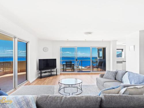 Guestroom, Breakwater Apartment 402 in Shoal Bay Guestroom, Breakwater Apartment 402 in Shoal Bay