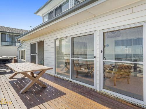 Varanda/terraço, Elanora Ocean St No 8 in Anna Bay Varanda/terraço, Elanora Ocean St No 8 in Anna Bay