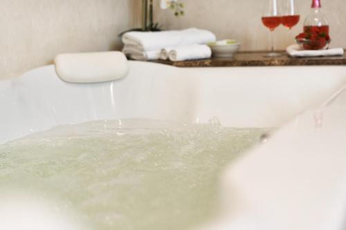 Kupaonica, Hotel Romance Puskin in Karlovy Vary Kupaonica, Hotel Romance Puskin in Karlovy Vary