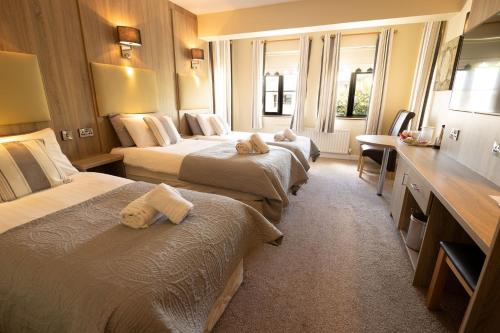 Station House Bed & Breakfast in Еністімон Station House Bed & Breakfast in Еністімон