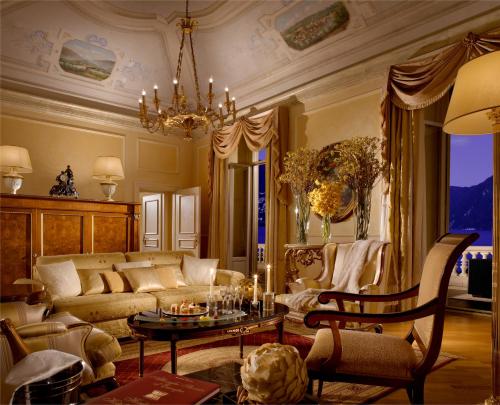 ระเบียง/ชานเรือน, โรงแรมสเปลนดิด รอยัล (Hotel Splendide Royal) in ลูกาโน ระเบียง/ชานเรือน, โรงแรมสเปลนดิด รอยัล (Hotel Splendide Royal) in ลูกาโน