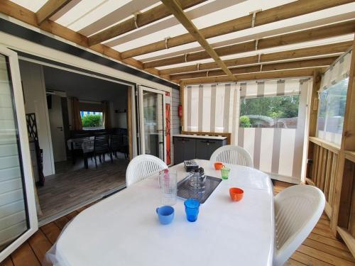 MOBIL HOME CAMPING 4 * in Saint-Jean-de-Monts MOBIL HOME CAMPING 4 * in Saint-Jean-de-Monts