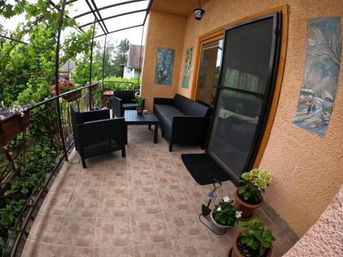 Balcony/terrace, Moha es Pafrany Vendeghaz in Lakitelek Balcony/terrace, Moha es Pafrany Vendeghaz in Lakitelek