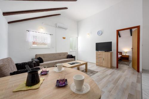 AMORE house with apartment in Katoro AMORE house with apartment in Katoro