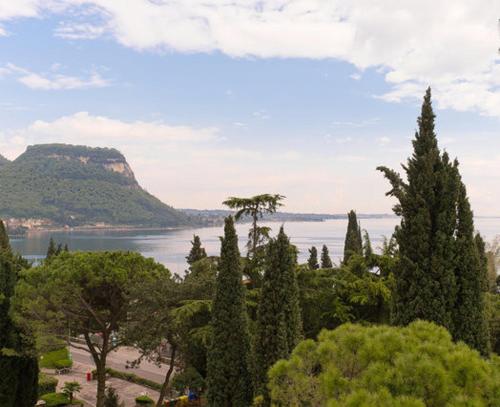 Balcony/terrace, Monolocale sul Lago di Garda in Garda Balcony/terrace, Monolocale sul Lago di Garda in Garda