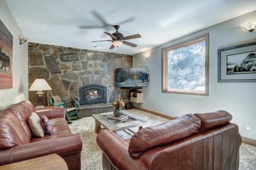 High Point Lodge Home in Sally Barber High Point Lodge Home in Sally Barber