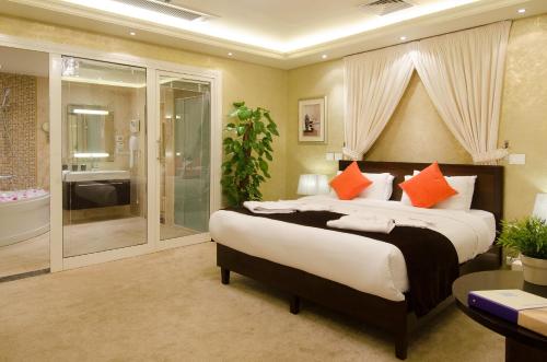 Vista exterior, Swiss Inn Teda Hotel & Aqua Park in Ain Sokhna Vista exterior, Swiss Inn Teda Hotel & Aqua Park in Ain Sokhna