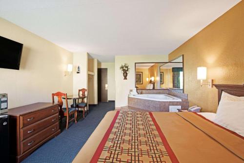 Létesítmények, Days Inn by Wyndham Charlotte/Woodlawn Near Carowinds in Charlotte (Észak-Karolina) Létesítmények, Days Inn by Wyndham Charlotte/Woodlawn Near Carowinds in Charlotte (Észak-Karolina)