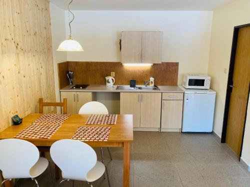 Studia Pod Lysou in Рокитнице-над-Їзерою Studia Pod Lysou in Рокитнице-над-Їзерою