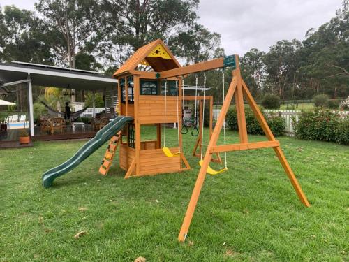 BEAUTIFUL COUNTRY HOME // POOL // GAMES ROOM in Raymond Terrace BEAUTIFUL COUNTRY HOME // POOL // GAMES ROOM in Raymond Terrace