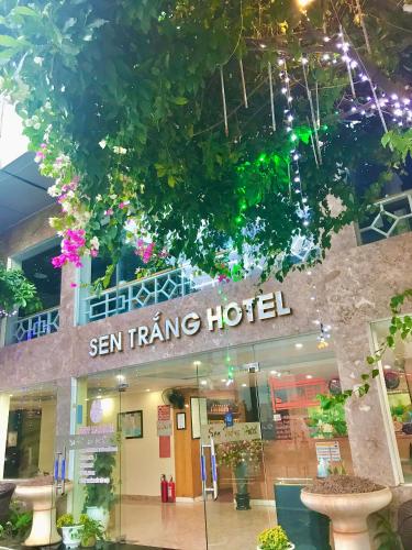 Khu vực xung quanh, Sen Trang Hotel in Lào Cai Khu vực xung quanh, Sen Trang Hotel in Lào Cai