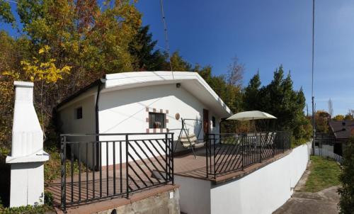 Villa Bianca in San Pio Delle Camere Villa Bianca in San Pio Delle Camere