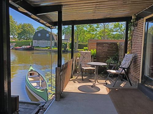 Atelieronwater # De Zwaan in Broek Op Langedijk Atelieronwater # De Zwaan in Broek Op Langedijk