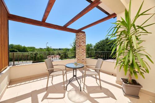 شرفة/ تراس, Sobe Sole in Juricani شرفة/ تراس, Sobe Sole in Juricani