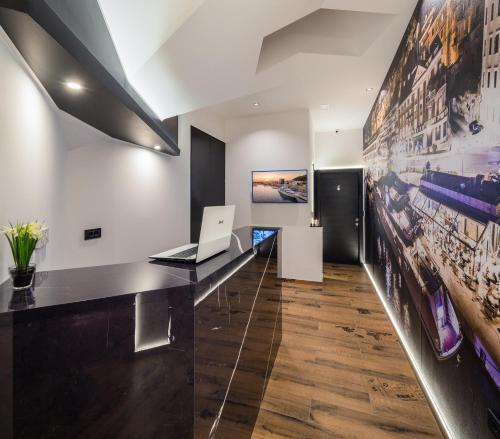 Előcsarnok, Top rooms in Marjan Előcsarnok, Top rooms in Marjan