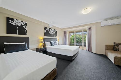 Ambassador on Ruthven Motor Inn in Toowoomba City Center Ambassador on Ruthven Motor Inn in Toowoomba City Center