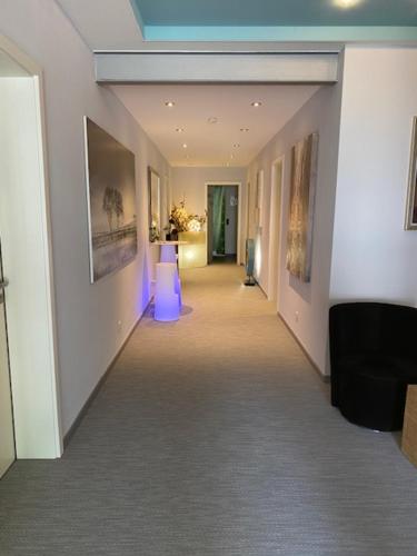 Bejárat, Ho(s)tel Ahrbergen in Giesen Bejárat, Ho(s)tel Ahrbergen in Giesen