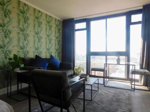 Four Seasons Apartments in Cape Town City Center Four Seasons Apartments in Cape Town City Center