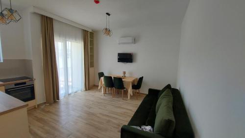 Hotel Kaligrosh in Sutomore Hotel Kaligrosh in Sutomore