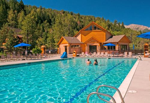 Swimming pool, Mount Princeton Hot Springs Resort in Nathrop (CO) Swimming pool, Mount Princeton Hot Springs Resort in Nathrop (CO)