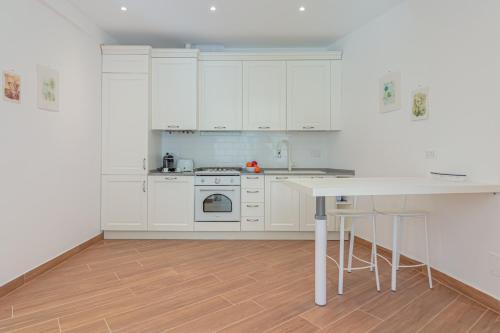 Blue Dolphin by PortofinoHomes in פורטופינו Blue Dolphin by PortofinoHomes in פורטופינו